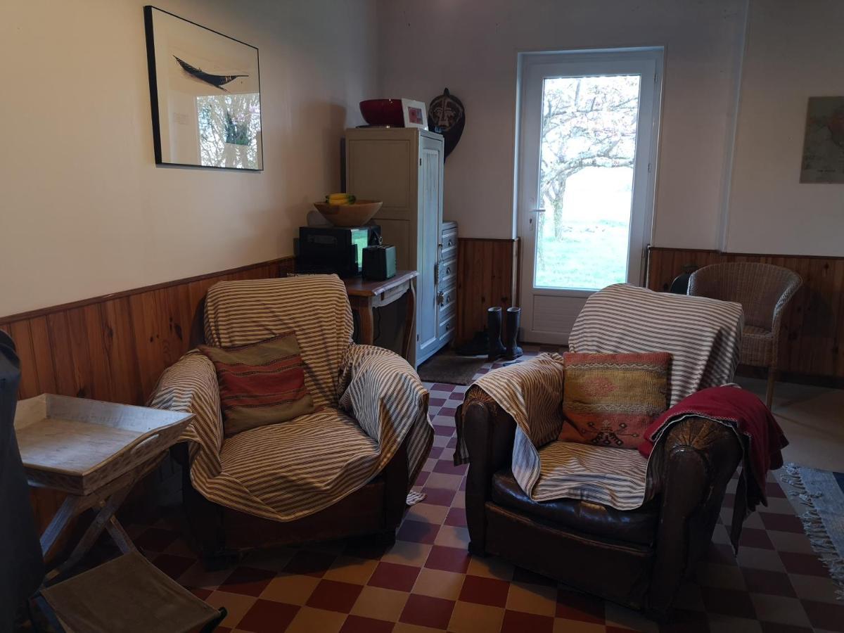 Le Gite Du Loir A Velo, Gite D'Etape, Backpacker Marcon Exterior photo